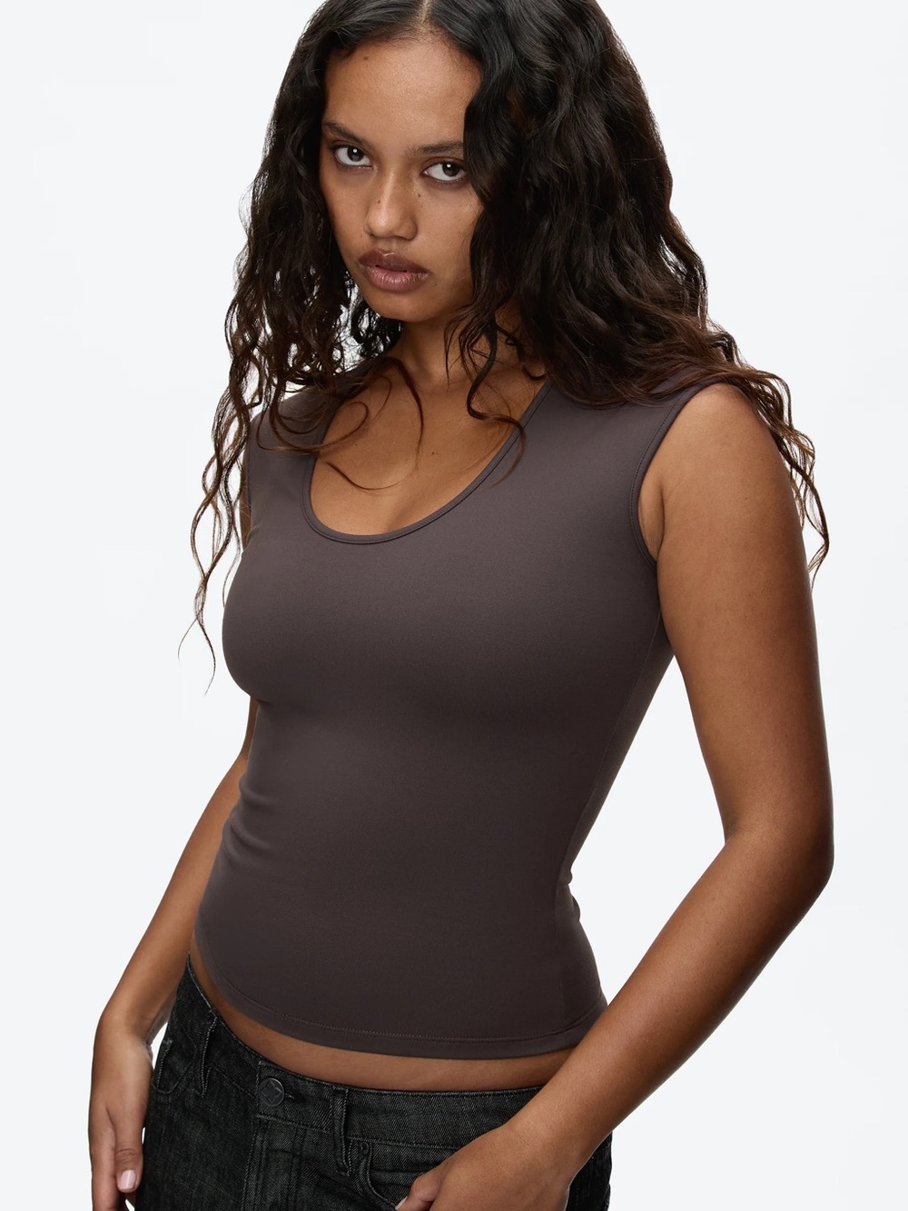 Tank Air NWOT Oval Tee